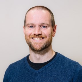 Dr Christopher Hassall